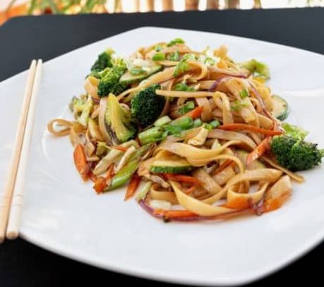 Chow Mein Tallarines Mixto