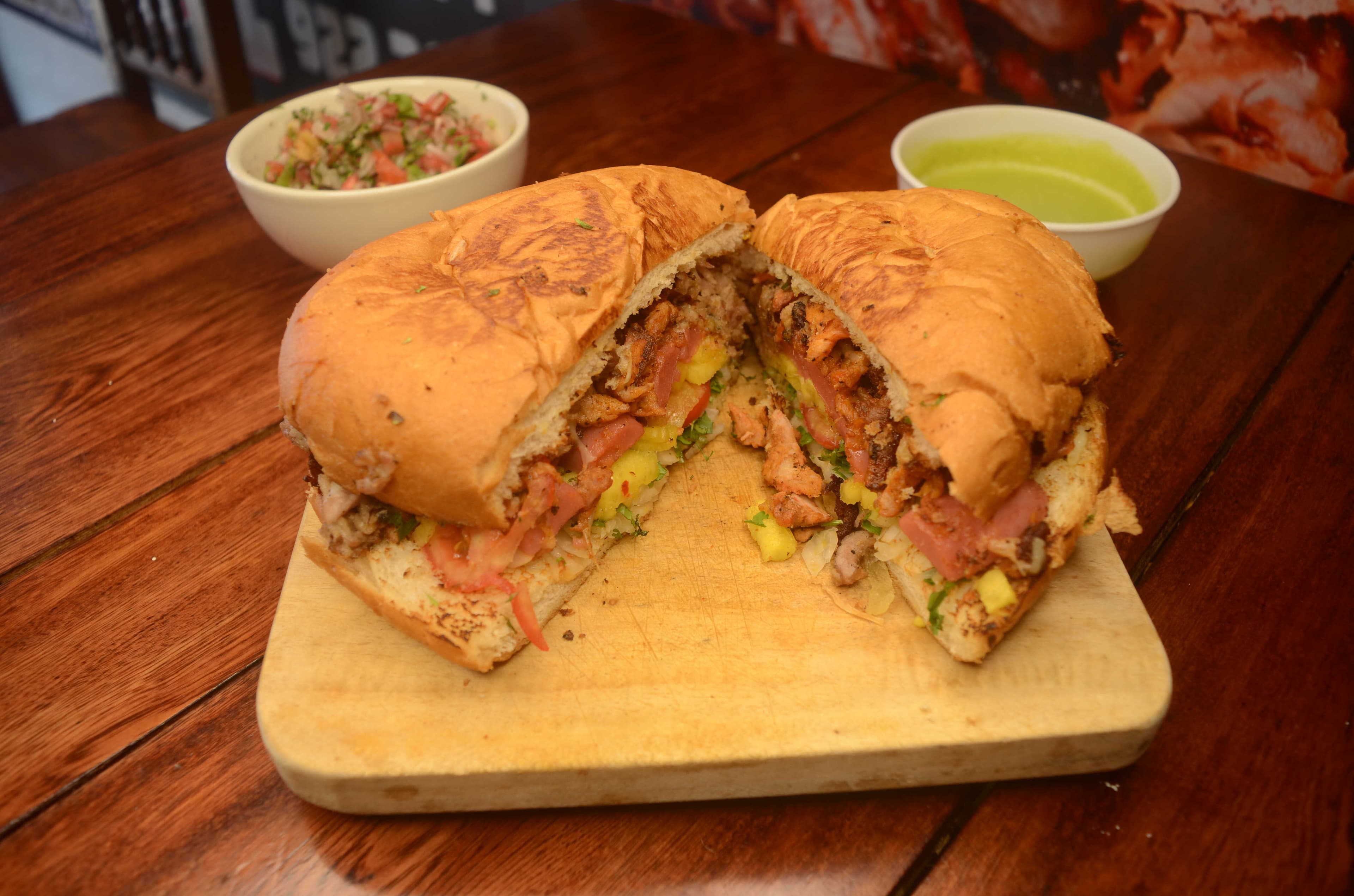 Torta Especial Monster de Pastor