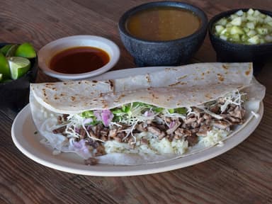 Quesadilla Gigante Asada Harina