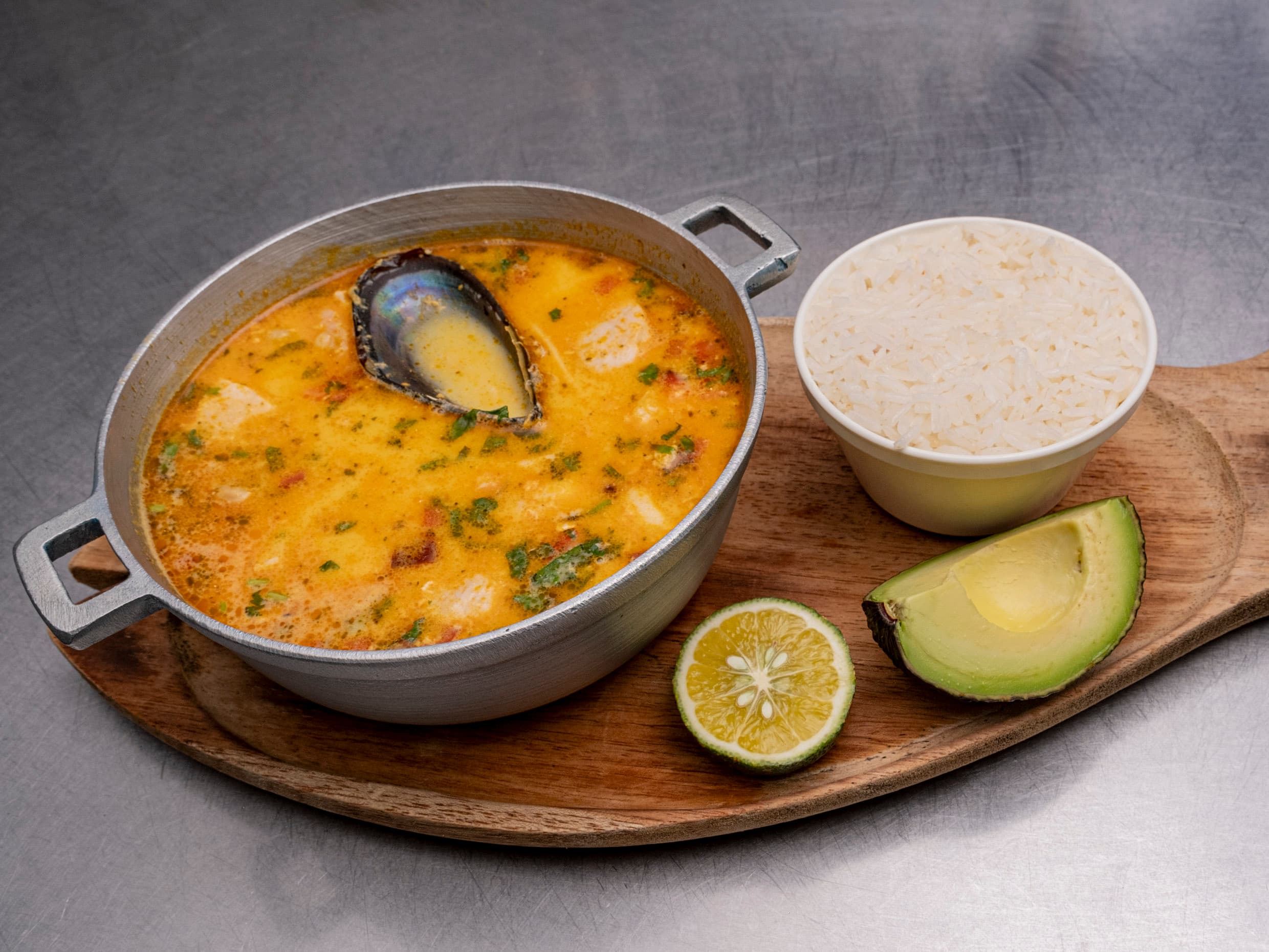 Sopa de Mariscos en Leche