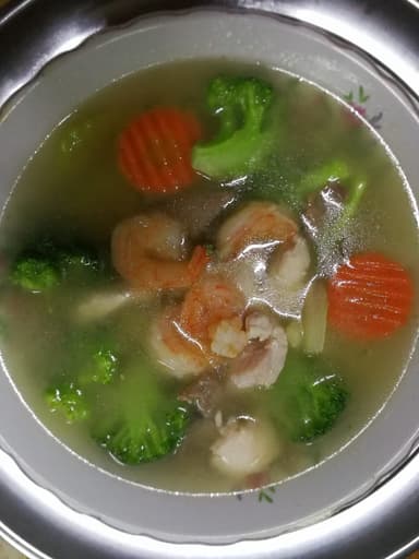 Sopa de Pollo con Verduras