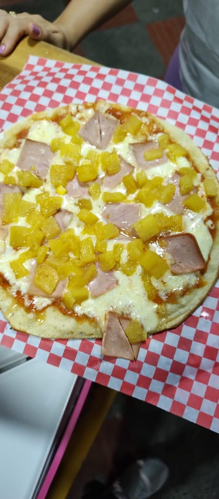 Pizza Clásica Hawaiana