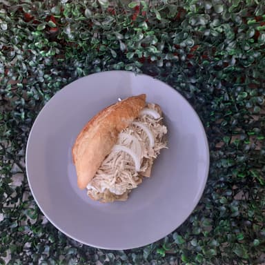 Torta Chilaquiles con Huevo