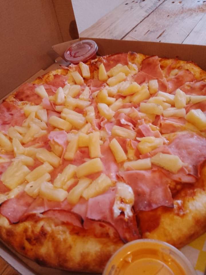 Pizza Hawaiana
