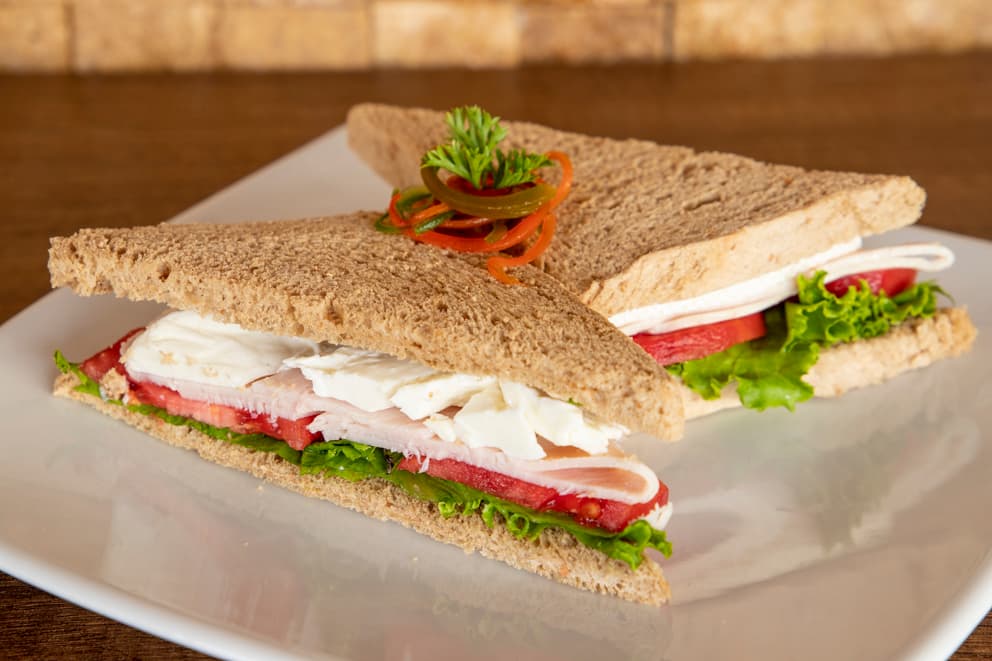 Sándwich Integral de Jamón de Pavo