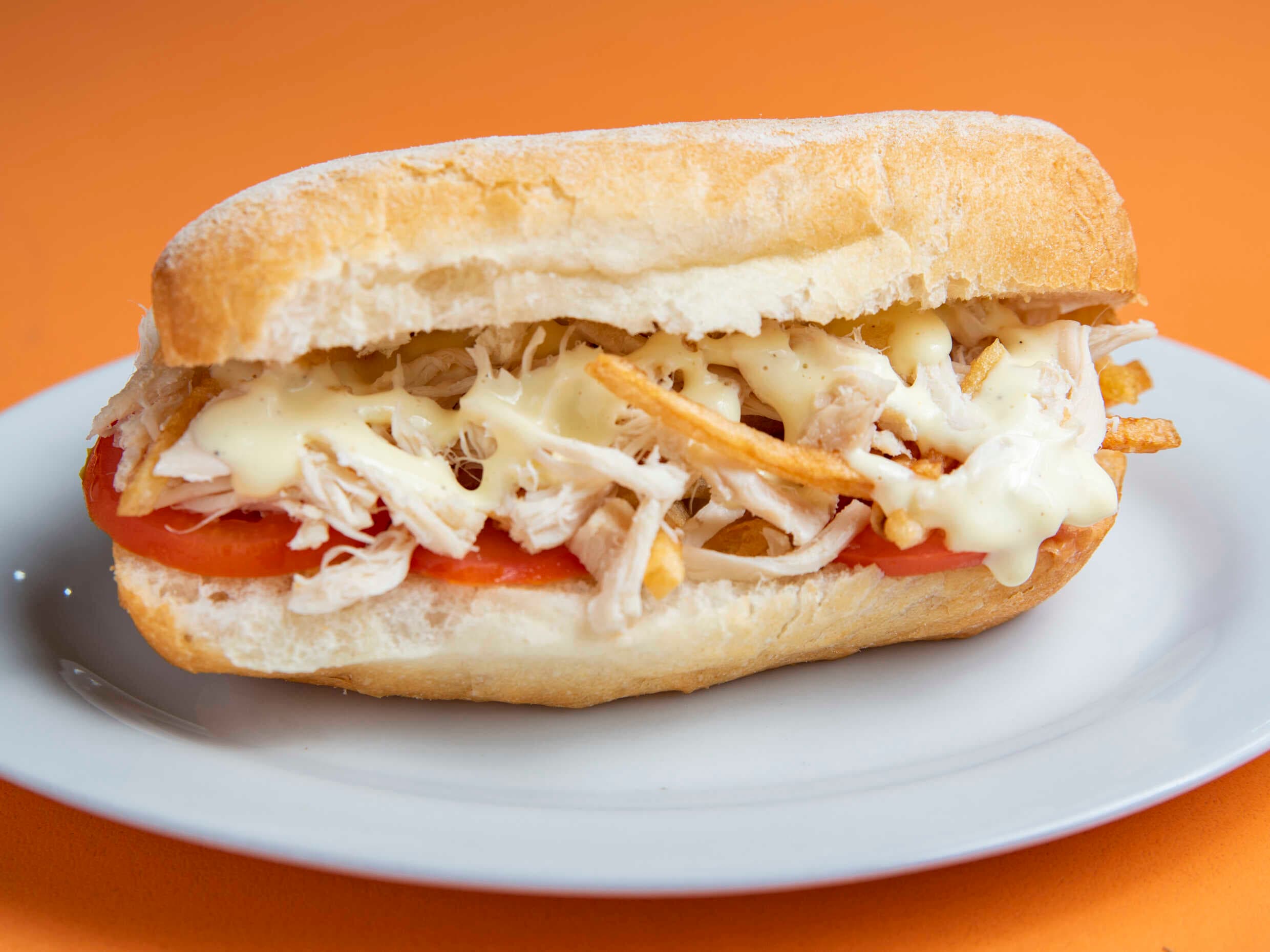 Pan con Pollo