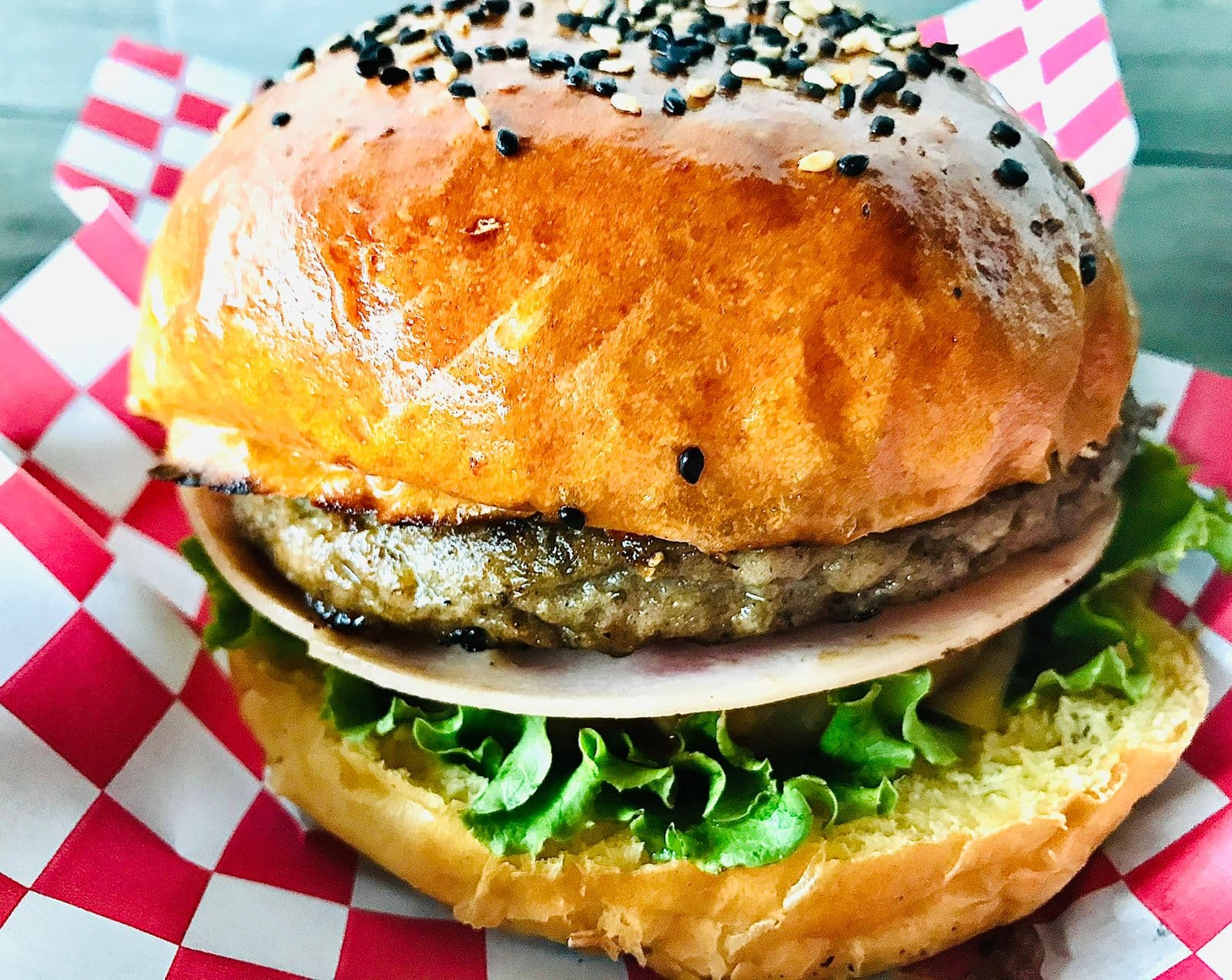 Hamburguesa Hawaiana con papas