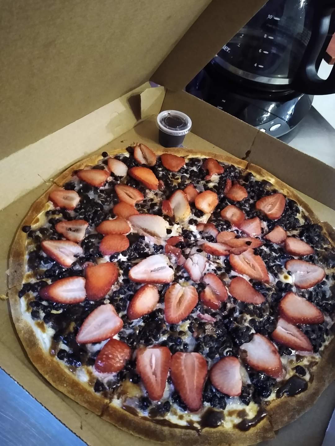 Pizza Chocolate con Morango Familiar
