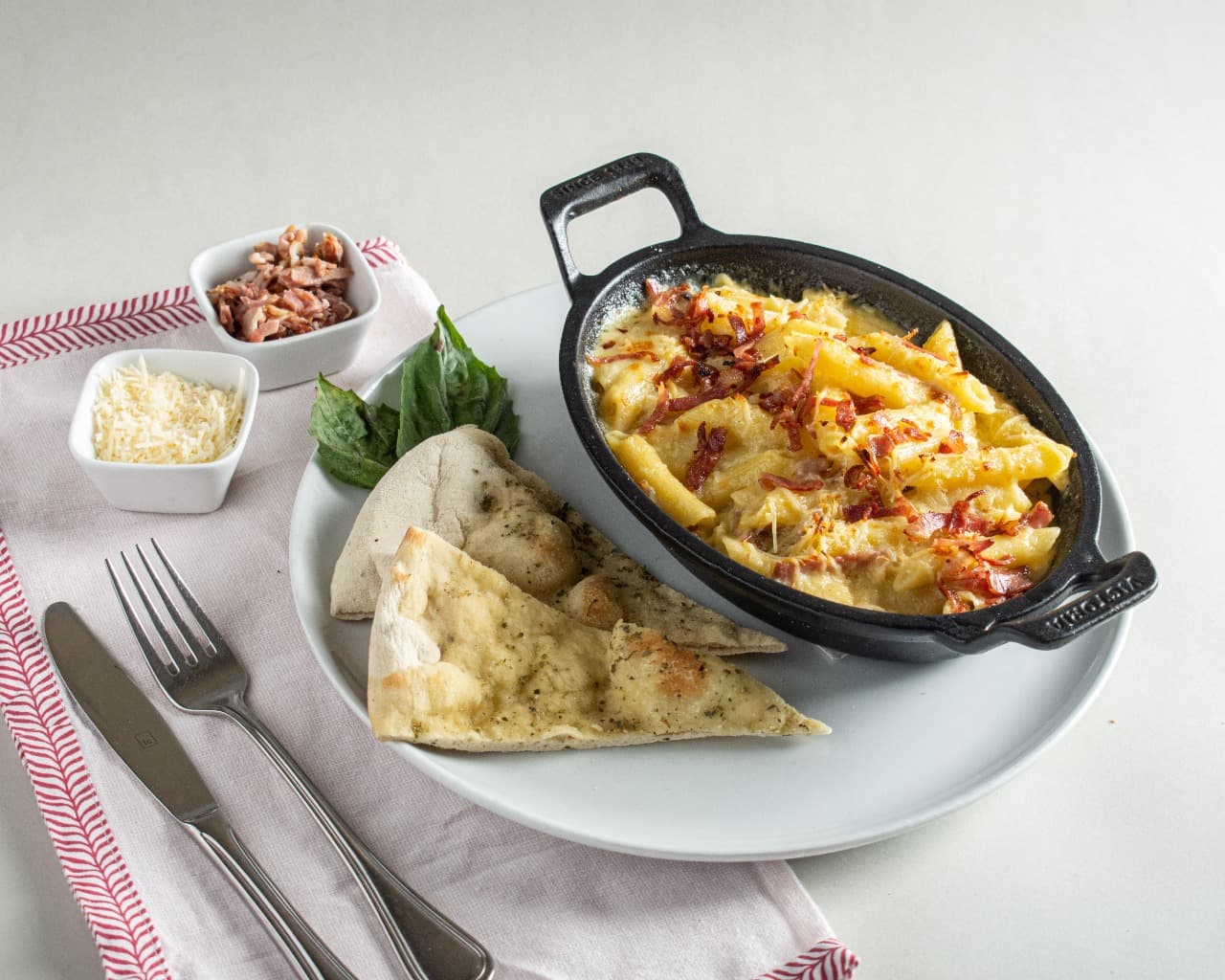 Pasta Carbonara  + Pan Focaccia