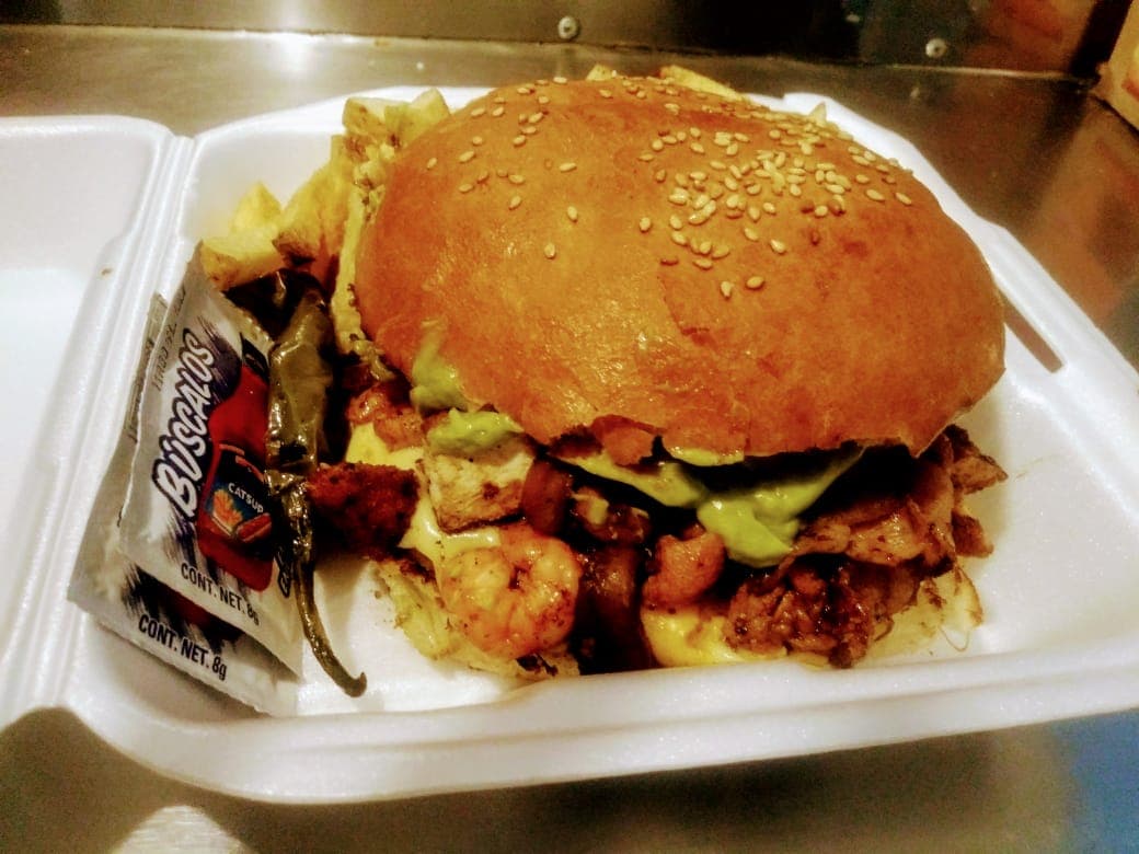 Hamburguesa Campechana.