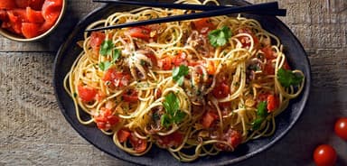 Espaguetti con Pulpo al Ajillo