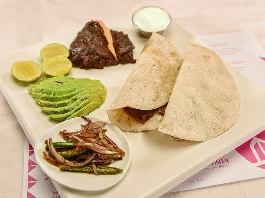 TACOS DE CECINA