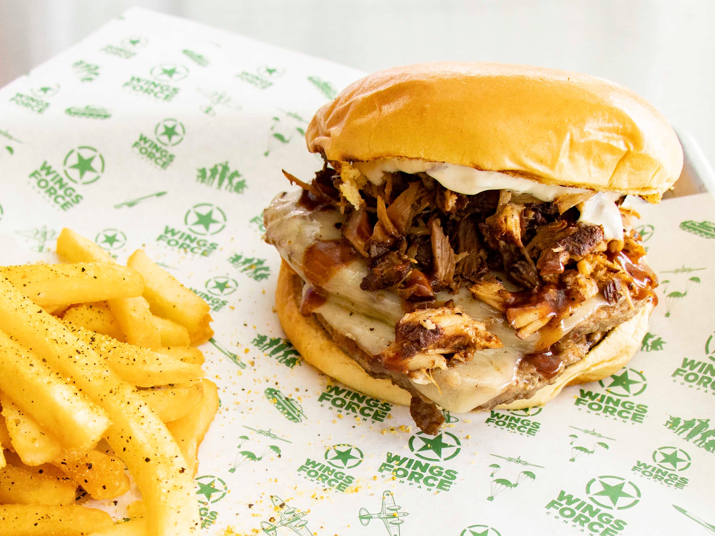Rib bbq burger