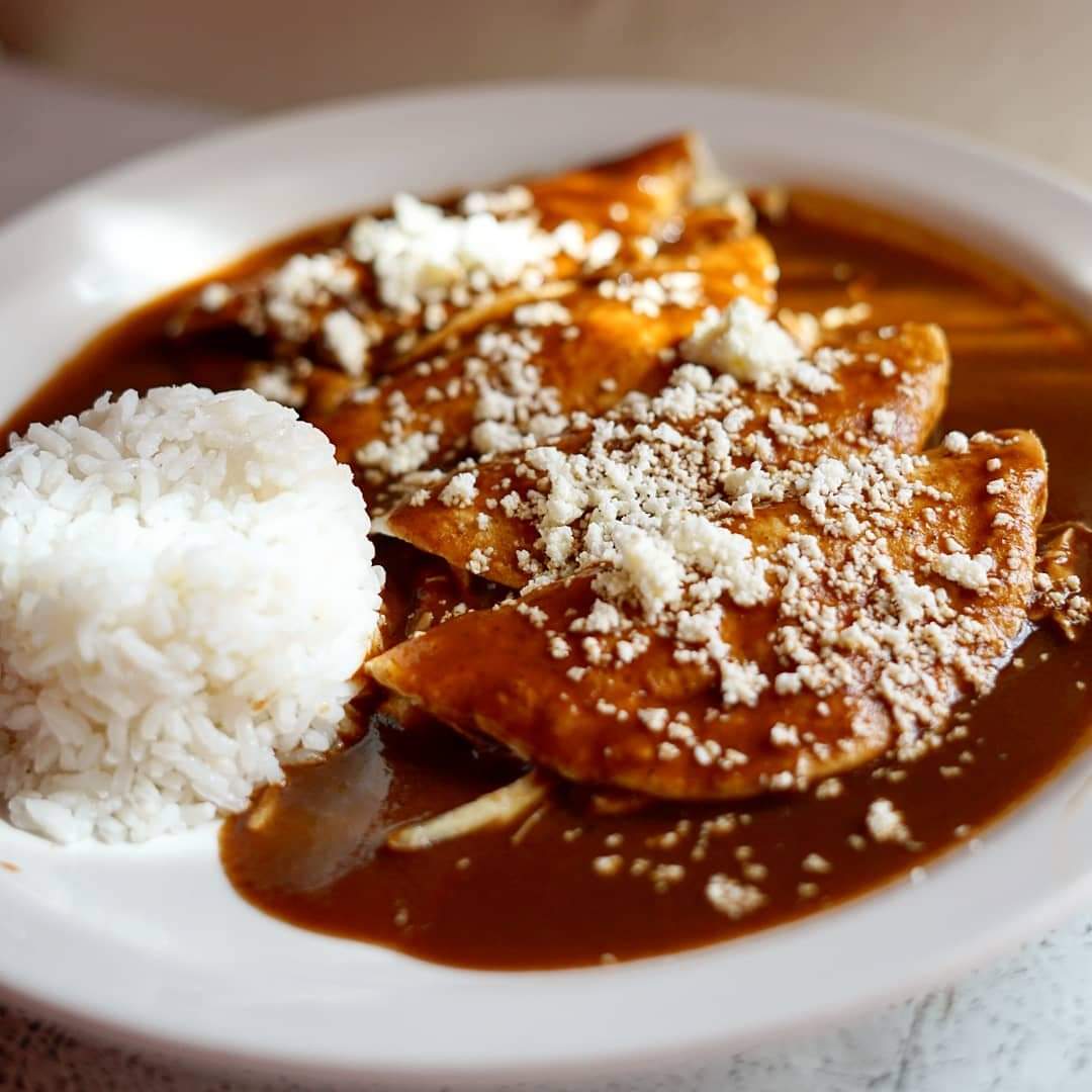 Enchiladas de Mole