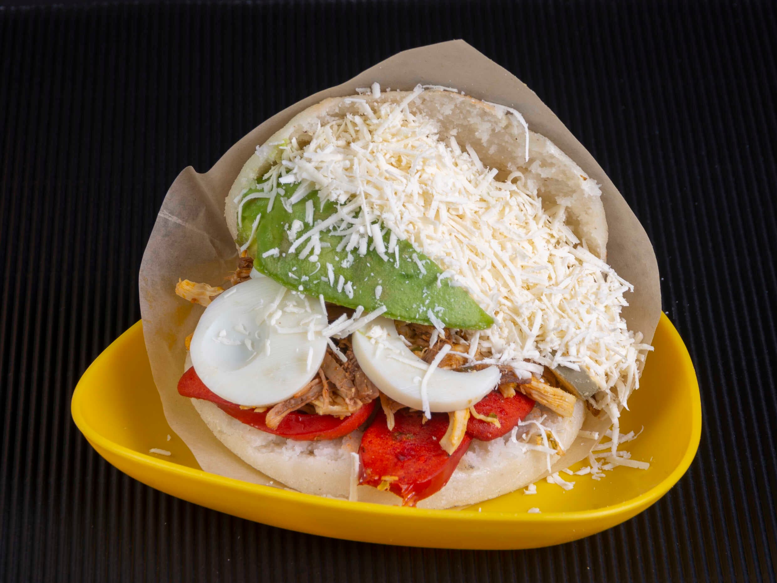 Arepa Rellena Pa' que te Jartes