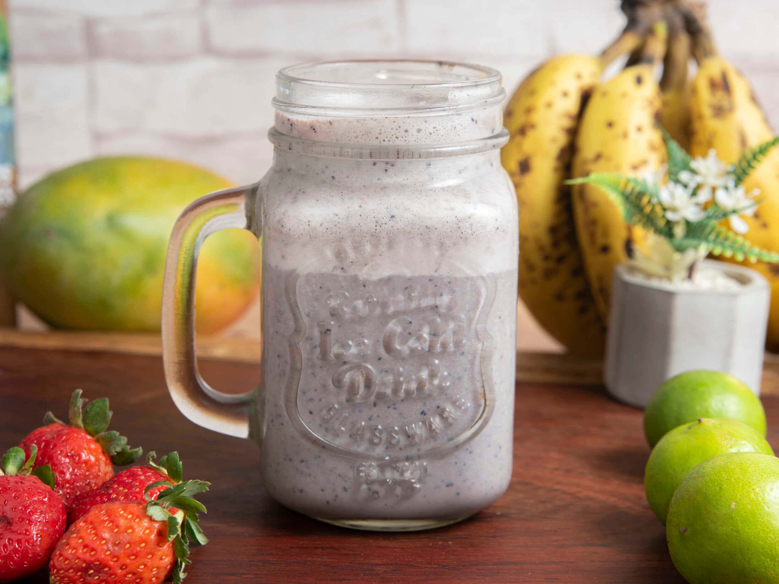 Jugo de Arándanos con Leche 16 Oz