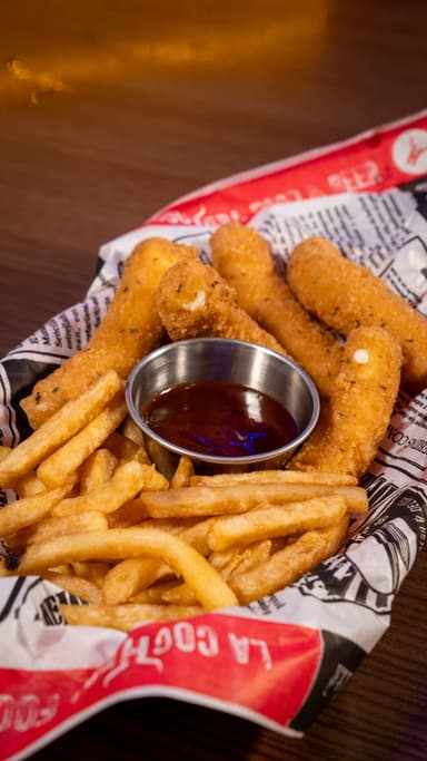 6 Dedos de queso empanizado, con papas gratis