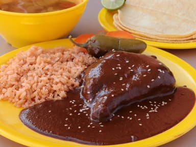 Pollo en Mole