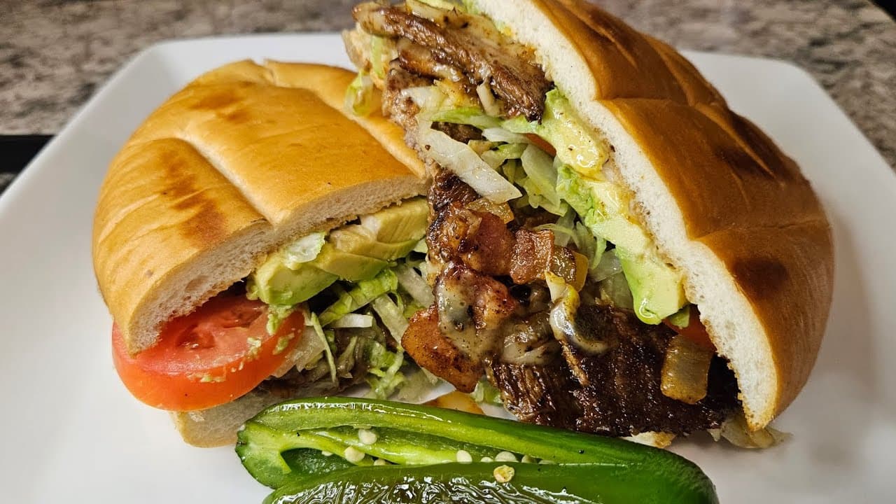 Torta Cubana + Agua del día