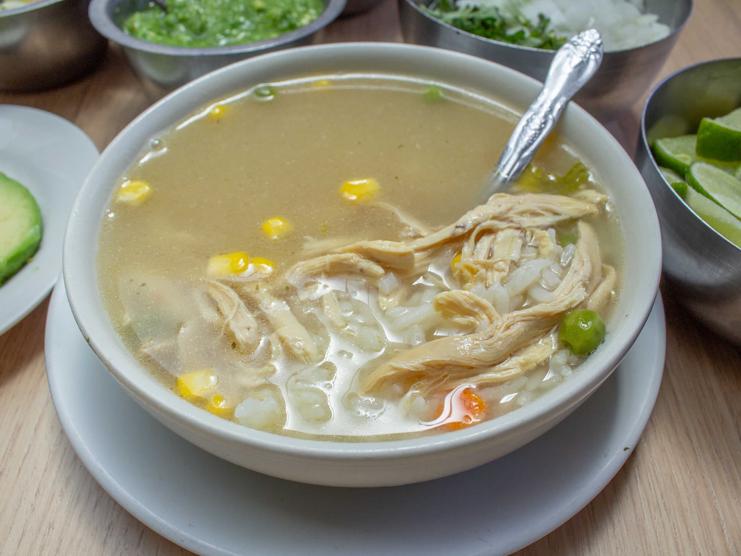 Pozole blanco