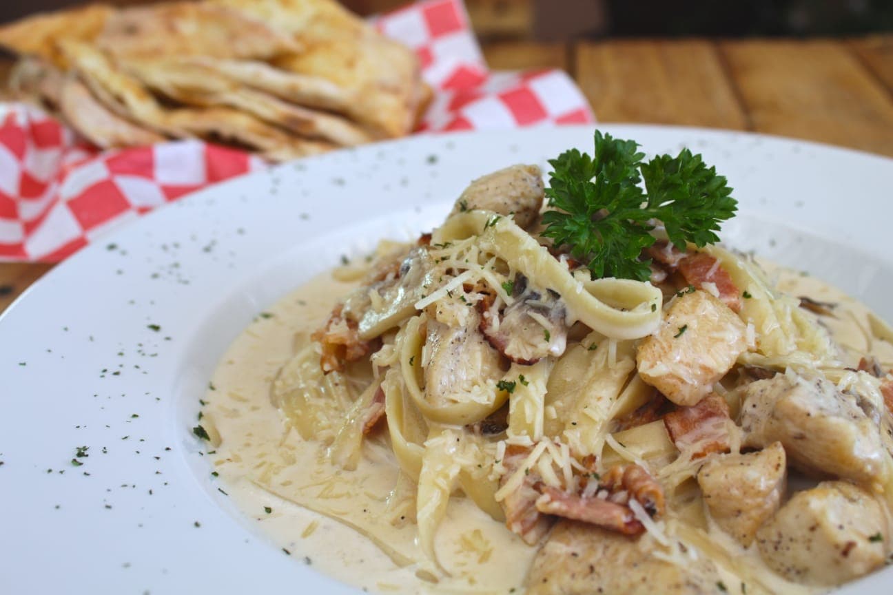 Fetuccini Cardinale