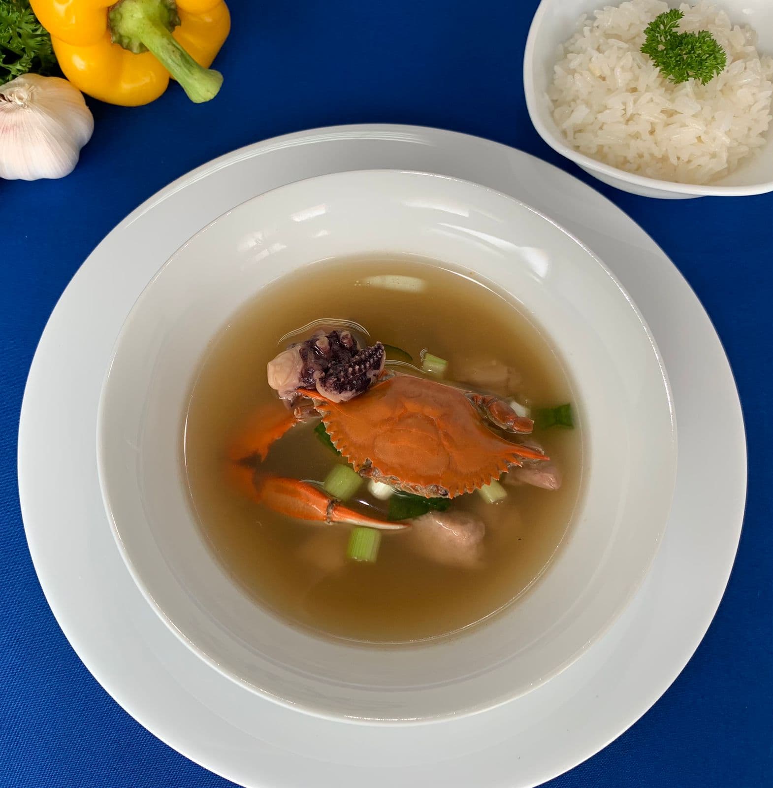 Sopa de Mariscos + Refresco del Día