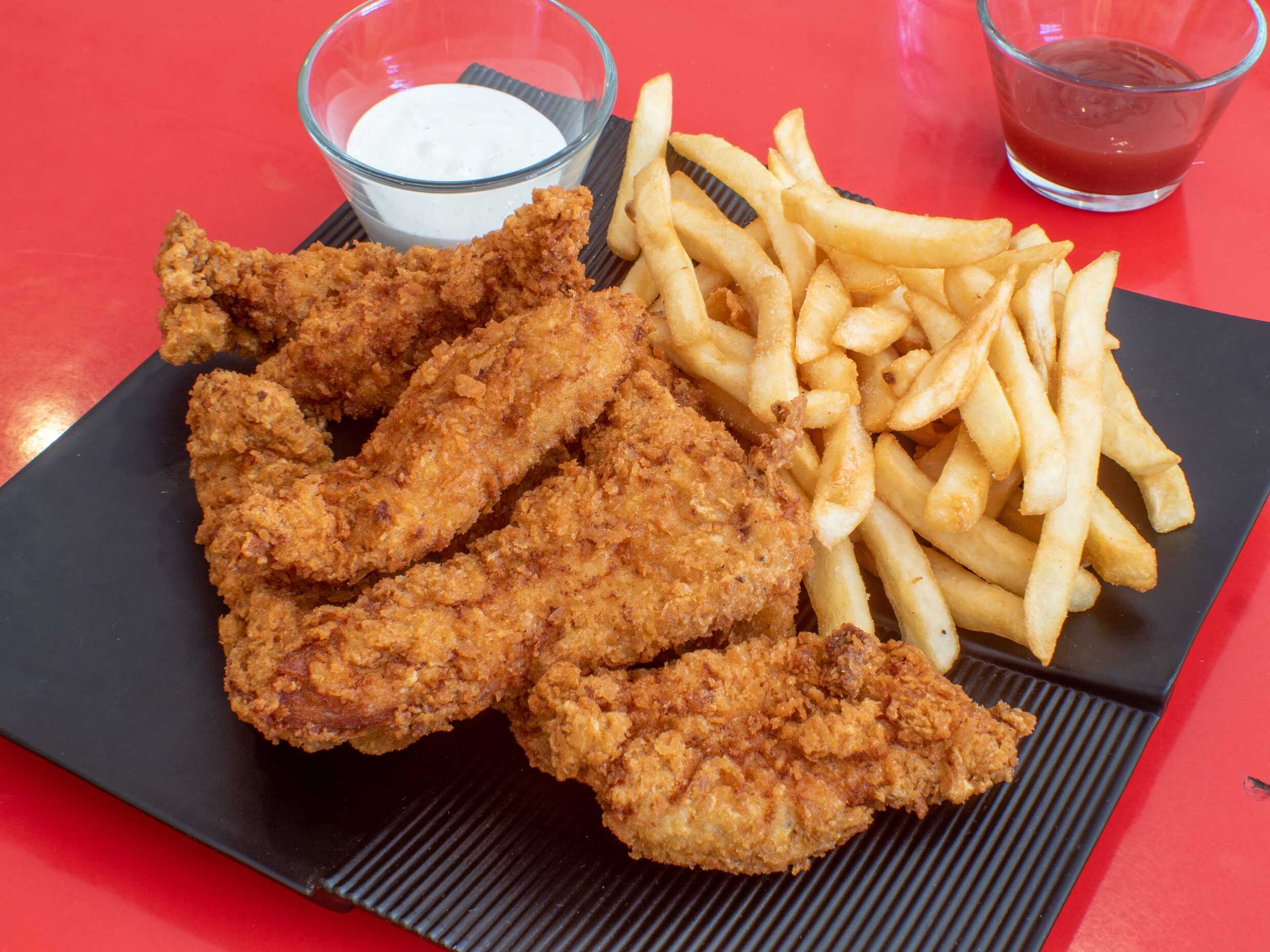 Papas con Pollo Mediano