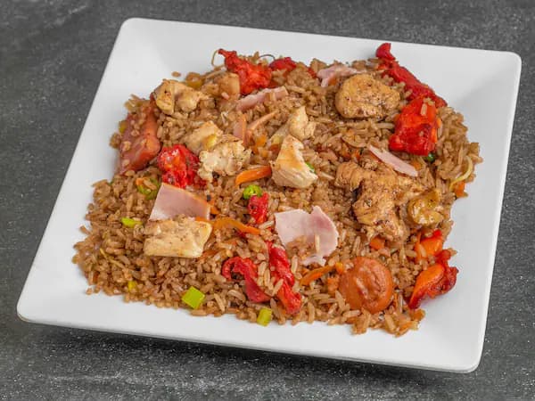 Combo: Arroz 3 Carnes y Papas para 2 o 3 Personas