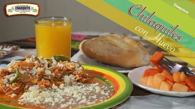 Chilaquiles con Huevo