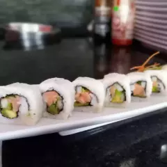 Salmon roll