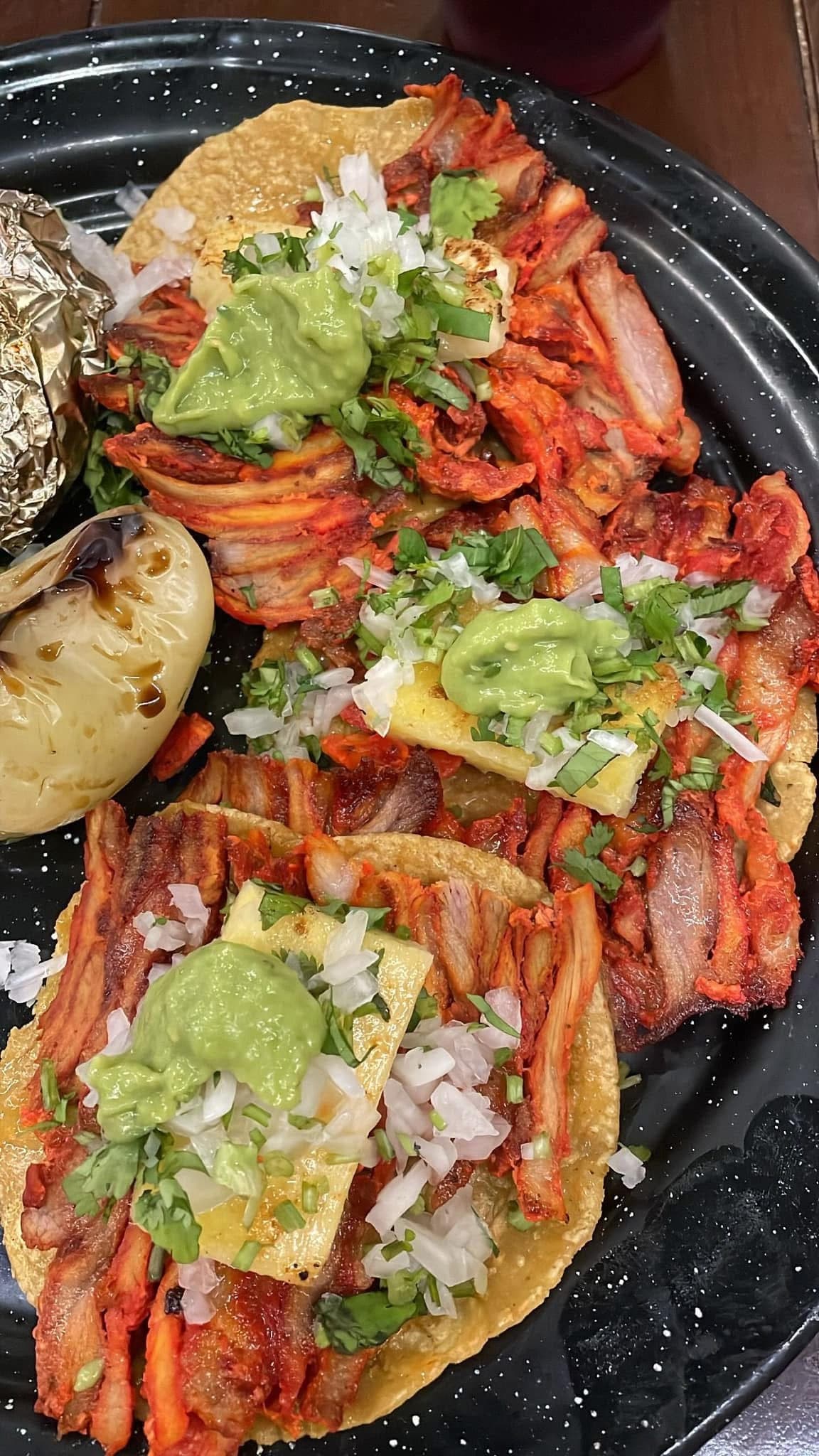 30 Tacos de Adobada