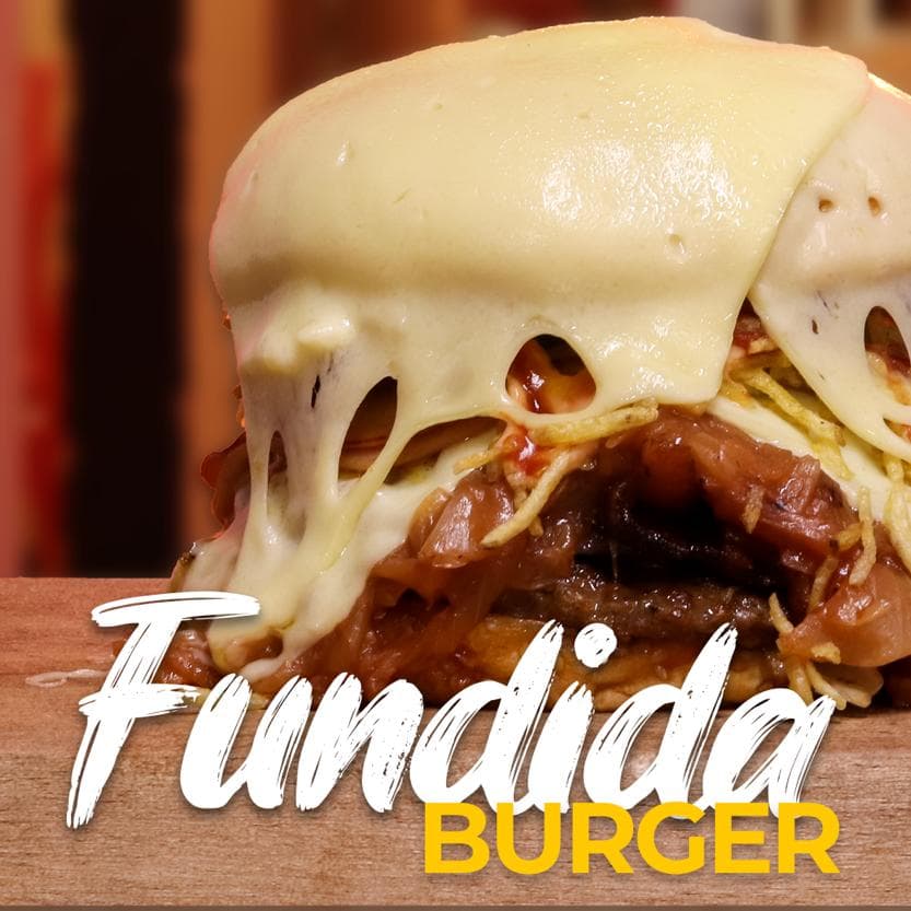 Combo Burger Fundida Queso con Papas y Gaseosa 400