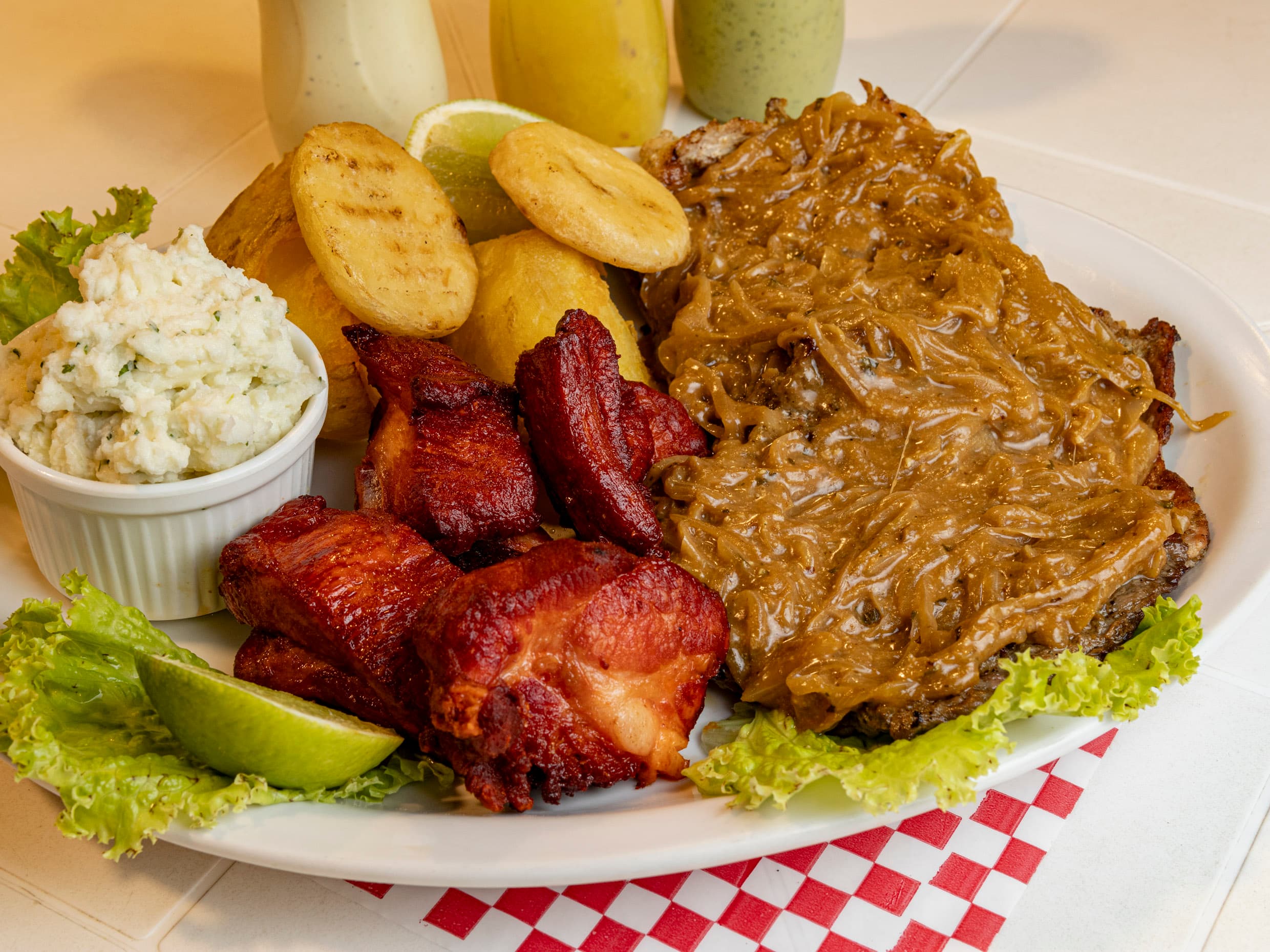 4 Carnes Encebollada