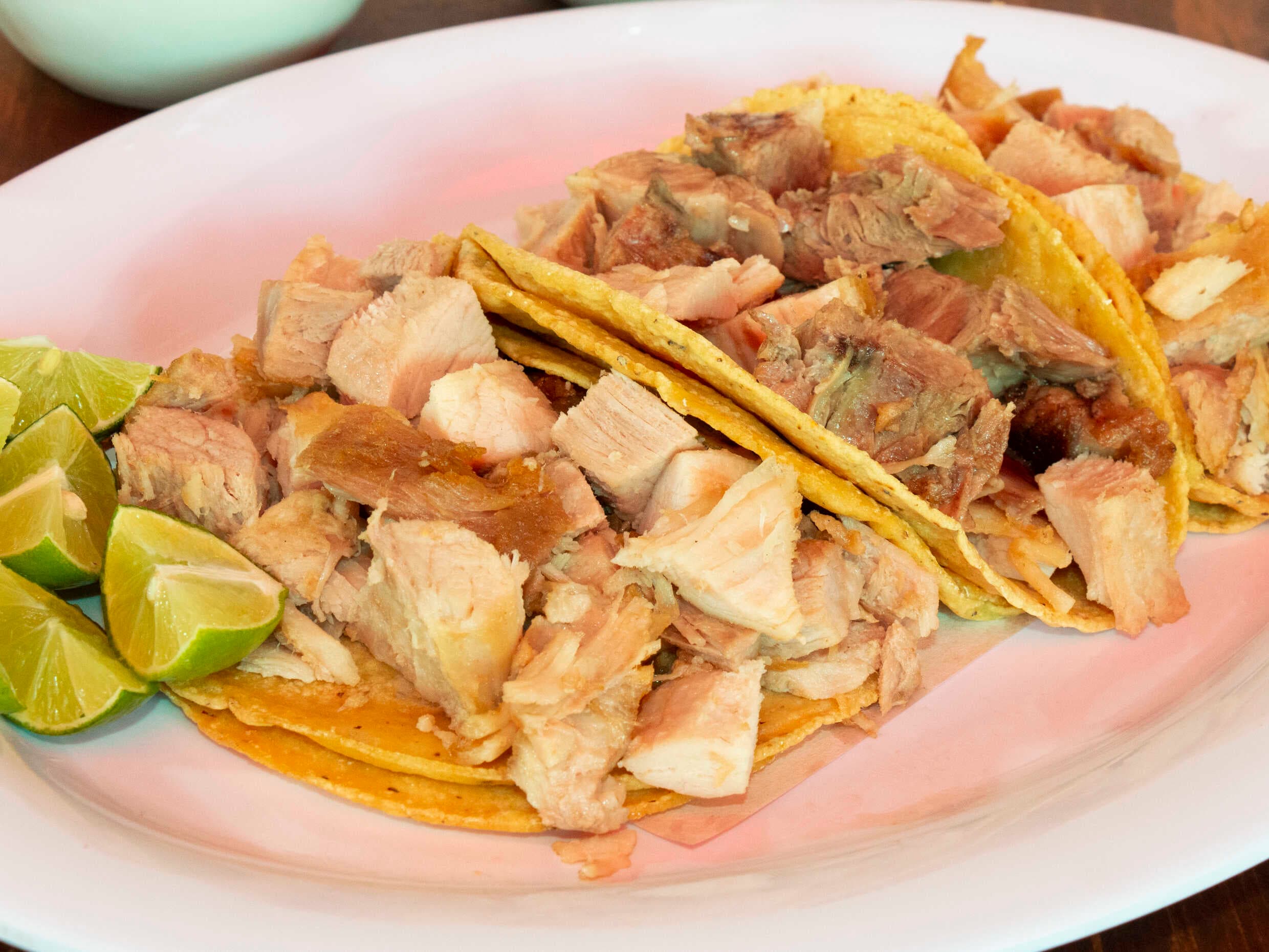 3 Tacos de Carnitas + Bebida