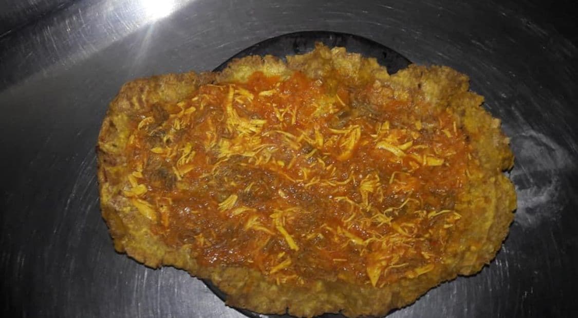 Tostón Desmechada de Pollo Pequeño (23 cm)