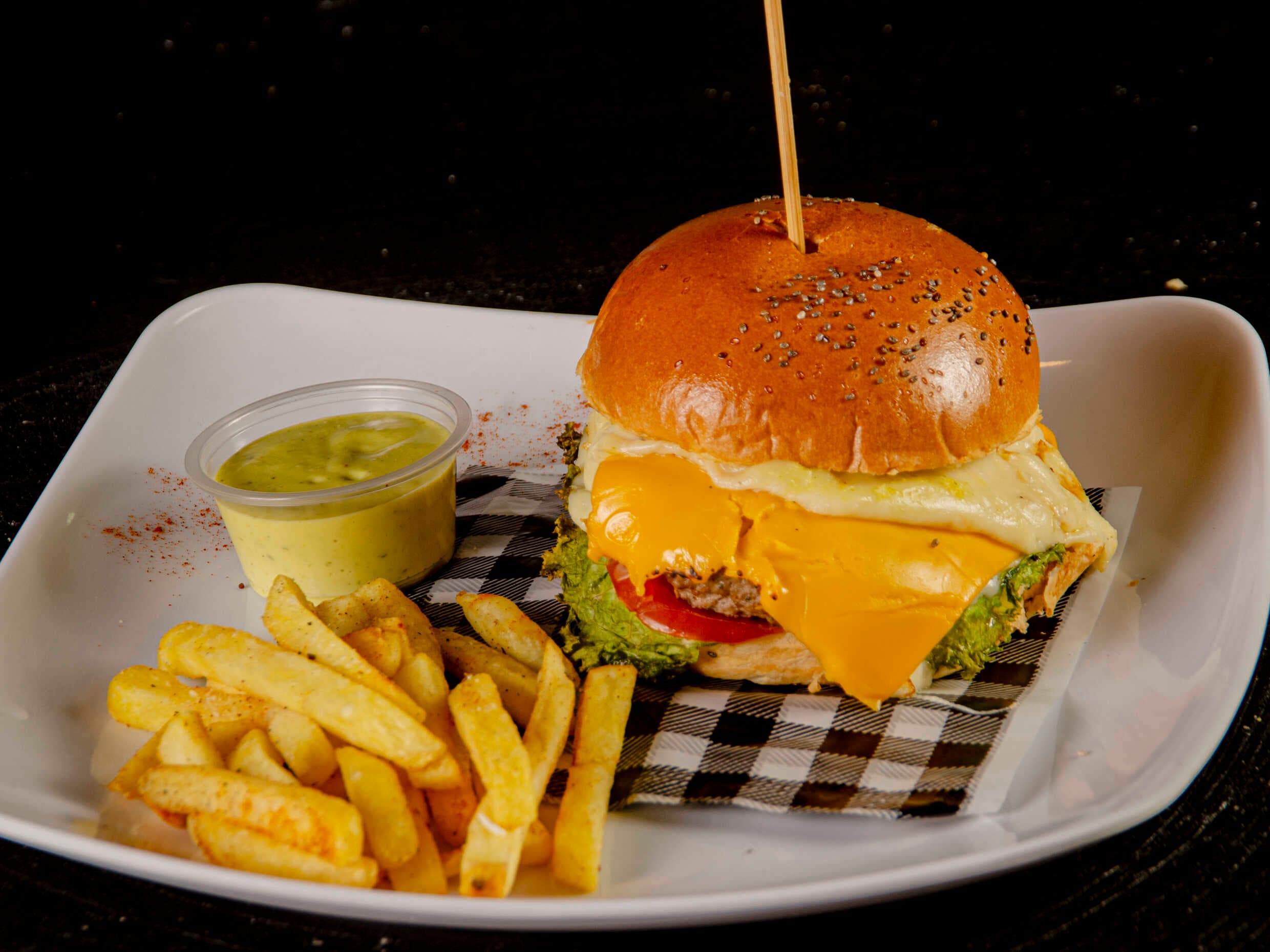 2 BBQ Burger + 2 Papas + 2 Gaseosa 250 Ml