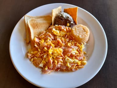 Huevos con Tocino