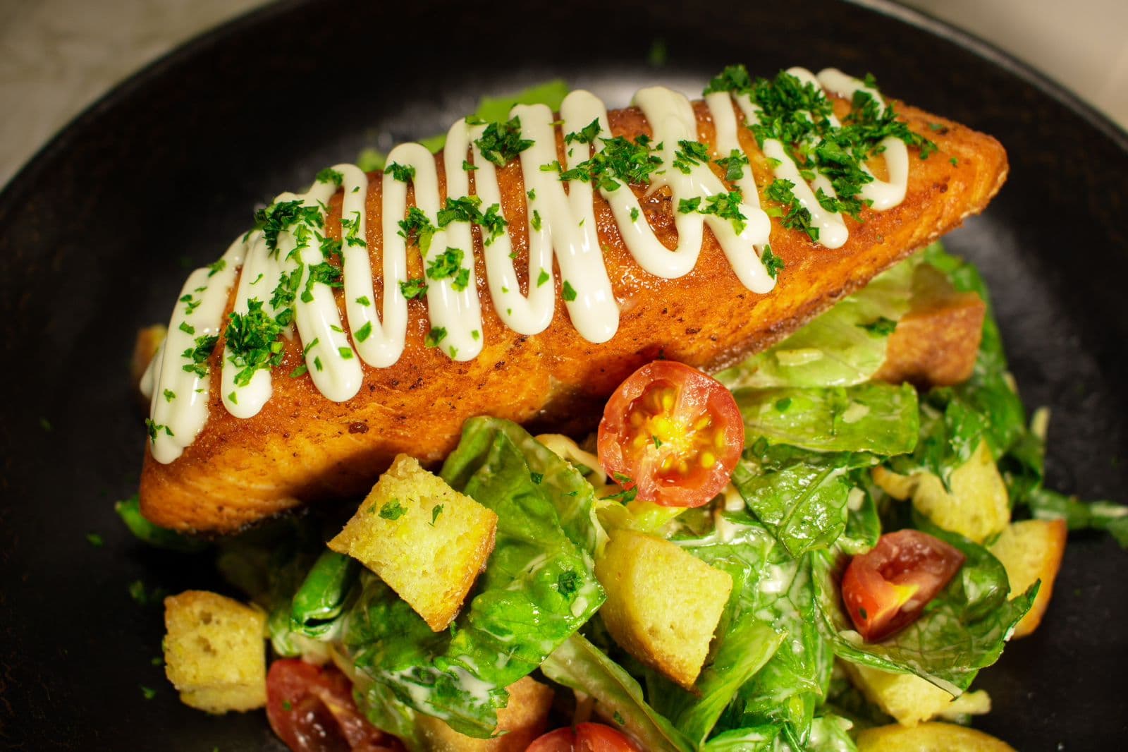 Ensalada César con Salmón