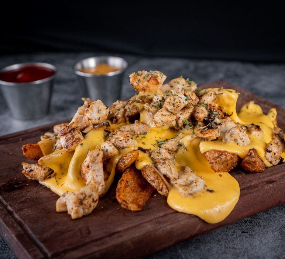 Gajos de Papa con Pollo