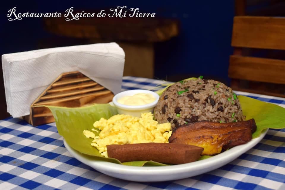 Gallo Pinto Especial