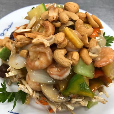 Camarones con Semillas Marañón en Nido Gluten Free