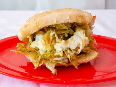 2 Tortas + Cafe