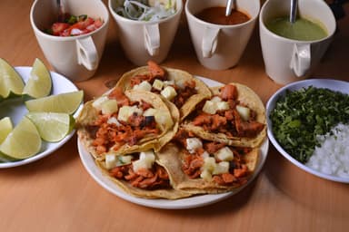 Orden de Pastor con Queso y Papa