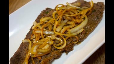 Bistec Encebollado