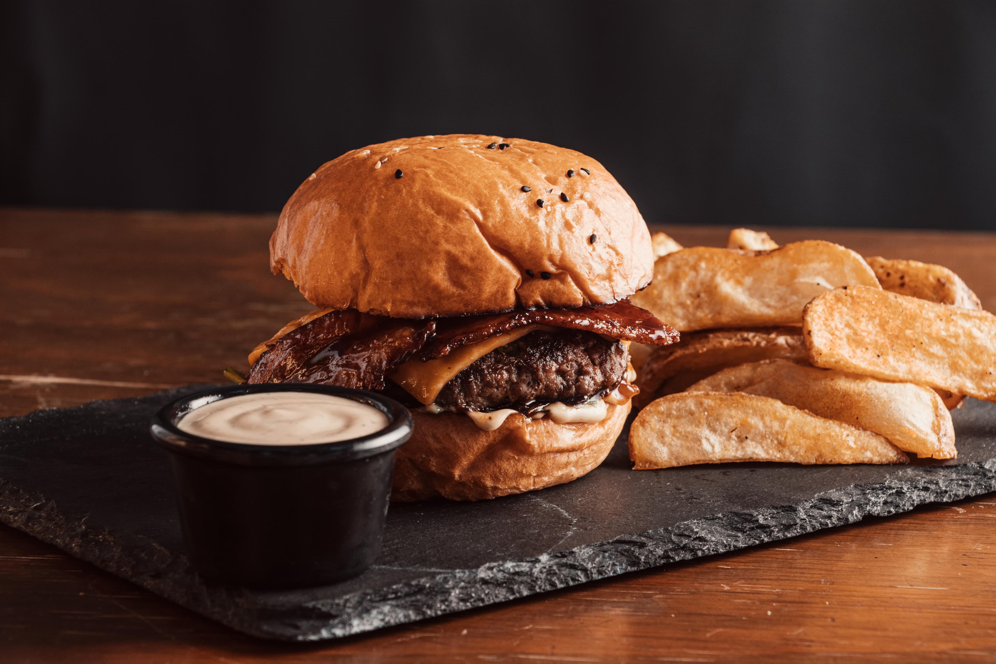 Jack Daniel´s Burger + Papas a Elección