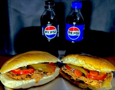 2 Tortas de Pierna mas 2 Refrescos