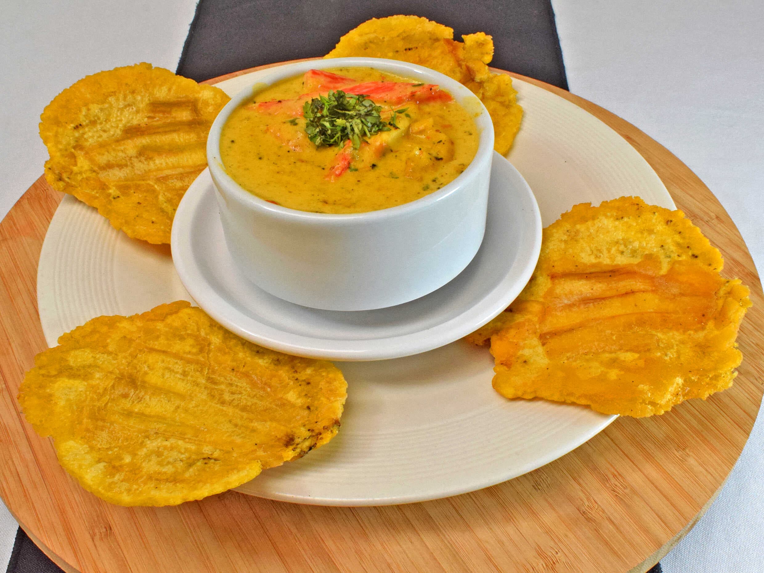 Tostadas con Guiso de Marisco