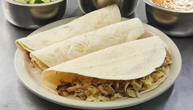 3 Tacos de Chuleta con Tortilla de Harina