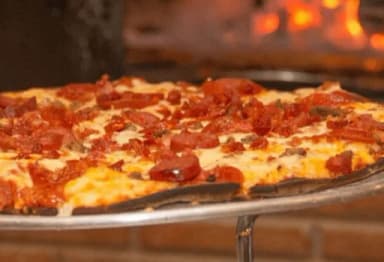 Pizza Carnivora