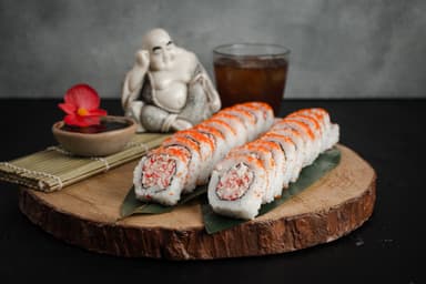 Combo 24 Bocados Dinamita Roll + Bebida (Te)